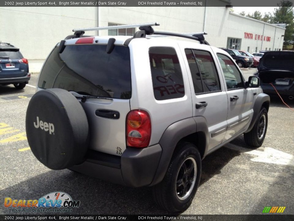 2002 Jeep Liberty Sport 4x4 Bright Silver Metallic / Dark Slate Gray Photo #6