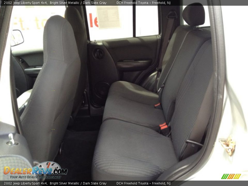2002 Jeep Liberty Sport 4x4 Bright Silver Metallic / Dark Slate Gray Photo #10