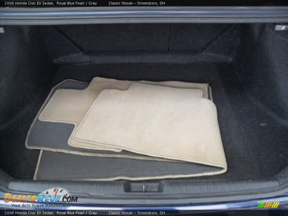 2006 Honda Civic EX Sedan Royal Blue Pearl / Gray Photo #30