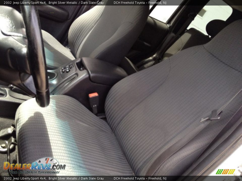 2002 Jeep Liberty Sport 4x4 Bright Silver Metallic / Dark Slate Gray Photo #15