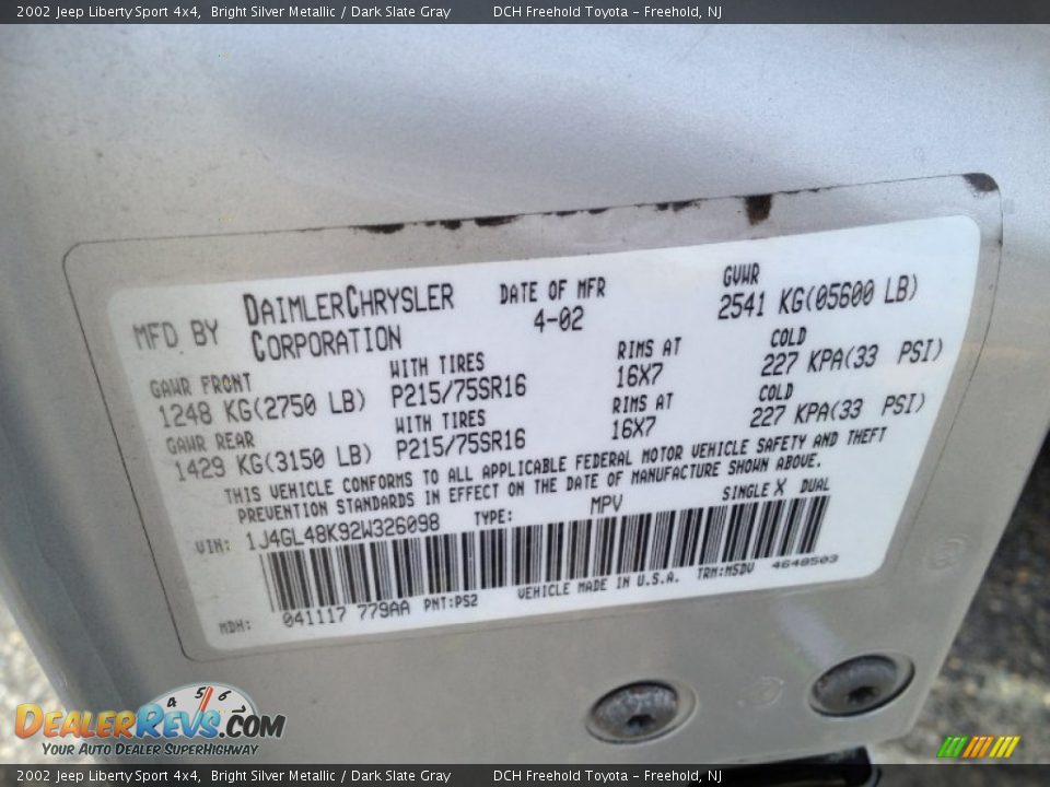 2002 Jeep Liberty Sport 4x4 Bright Silver Metallic / Dark Slate Gray Photo #16