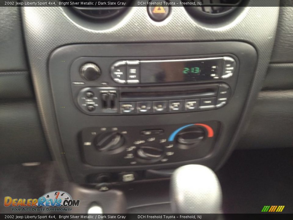 2002 Jeep Liberty Sport 4x4 Bright Silver Metallic / Dark Slate Gray Photo #18
