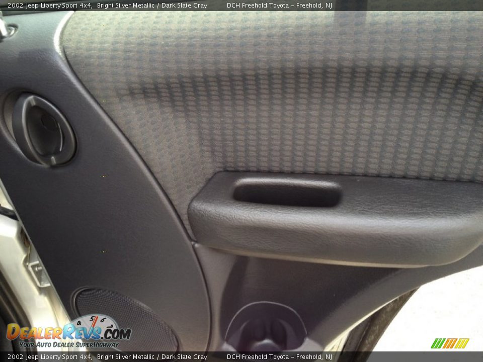 2002 Jeep Liberty Sport 4x4 Bright Silver Metallic / Dark Slate Gray Photo #22