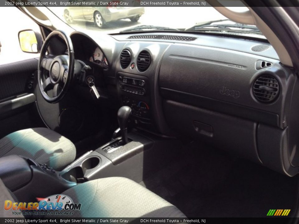 2002 Jeep Liberty Sport 4x4 Bright Silver Metallic / Dark Slate Gray Photo #24