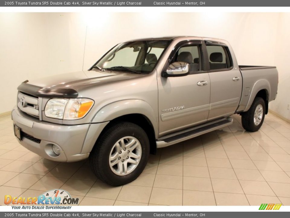 2005 Toyota Tundra SR5 Double Cab 4x4 Silver Sky Metallic / Light Charcoal Photo #3