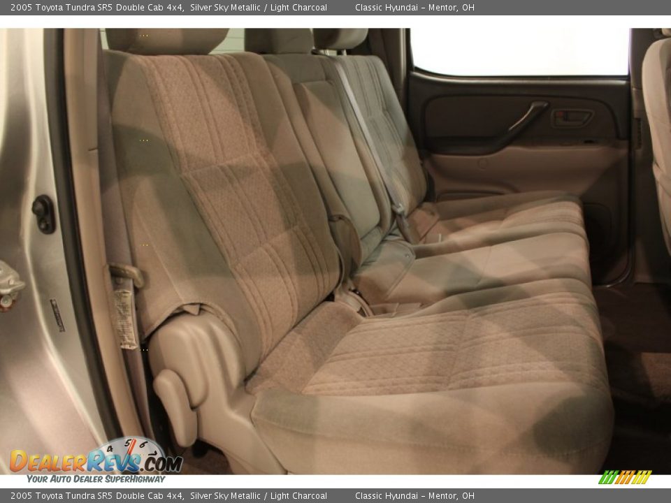 2005 Toyota Tundra SR5 Double Cab 4x4 Silver Sky Metallic / Light Charcoal Photo #11