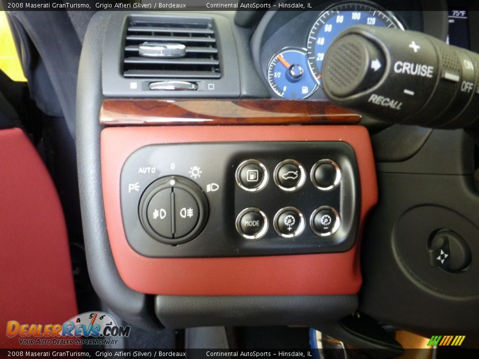 Controls of 2008 Maserati GranTurismo  Photo #19