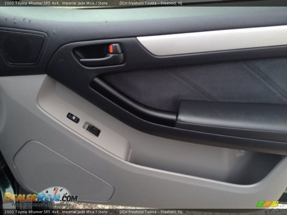 2003 Toyota 4Runner SR5 4x4 Imperial Jade Mica / Stone Photo #24