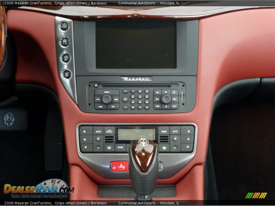 Controls of 2008 Maserati GranTurismo  Photo #22