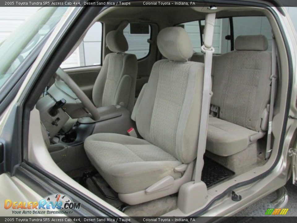 2005 Toyota Tundra SR5 Access Cab 4x4 Desert Sand Mica / Taupe Photo #12