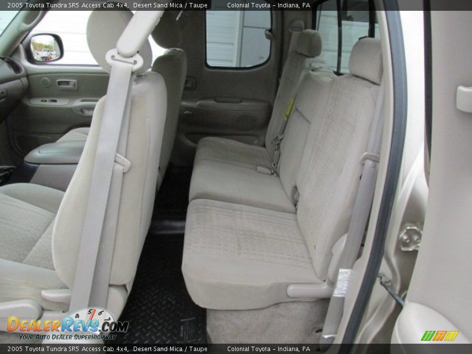 2005 Toyota Tundra SR5 Access Cab 4x4 Desert Sand Mica / Taupe Photo #13