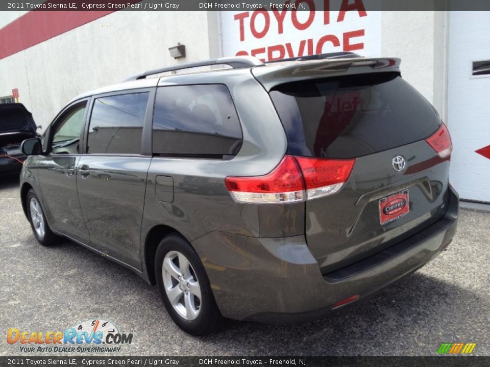 2011 Toyota Sienna LE Cypress Green Pearl / Light Gray Photo #4