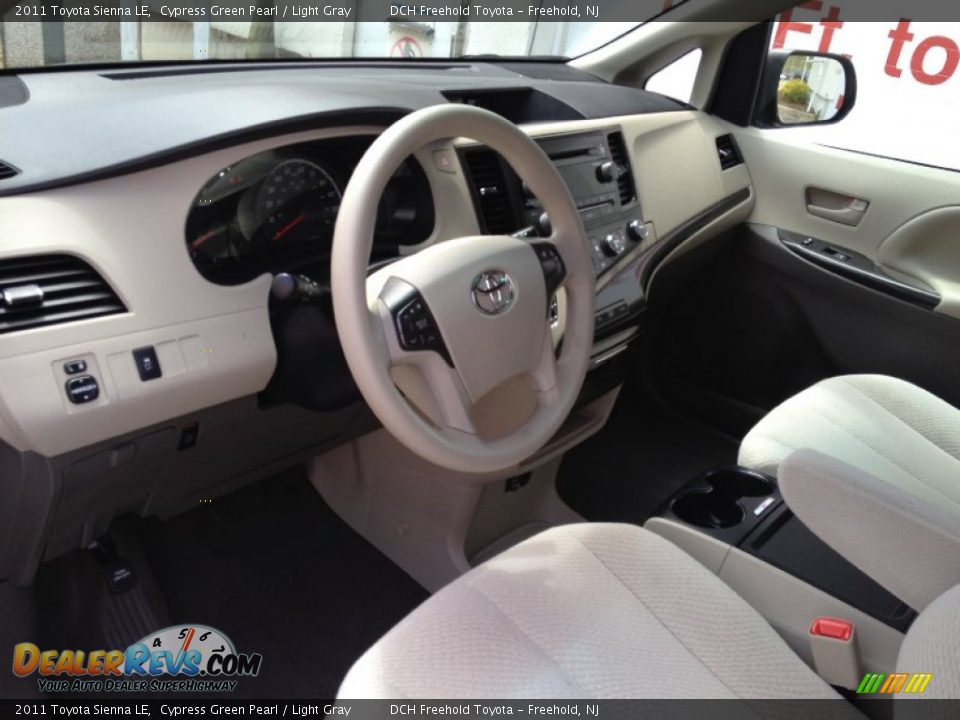 2011 Toyota Sienna LE Cypress Green Pearl / Light Gray Photo #13