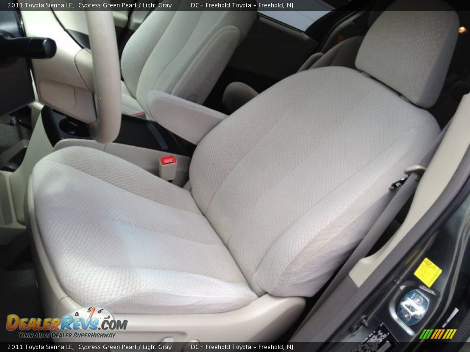 2011 Toyota Sienna LE Cypress Green Pearl / Light Gray Photo #15