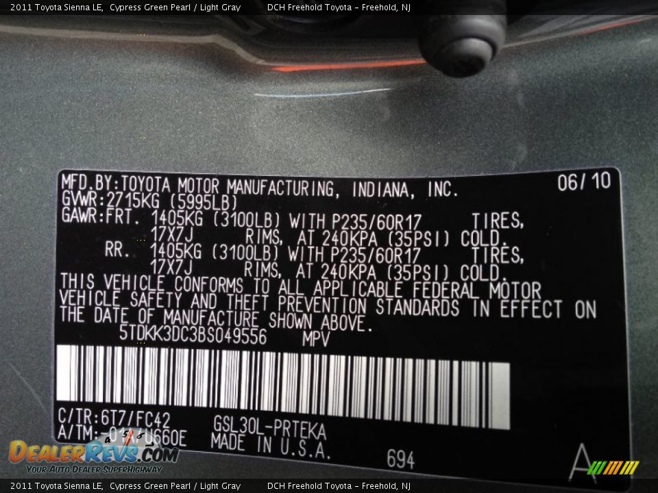 2011 Toyota Sienna LE Cypress Green Pearl / Light Gray Photo #16