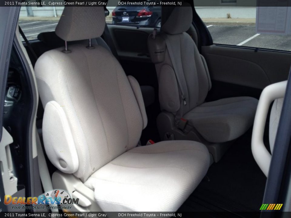 2011 Toyota Sienna LE Cypress Green Pearl / Light Gray Photo #22
