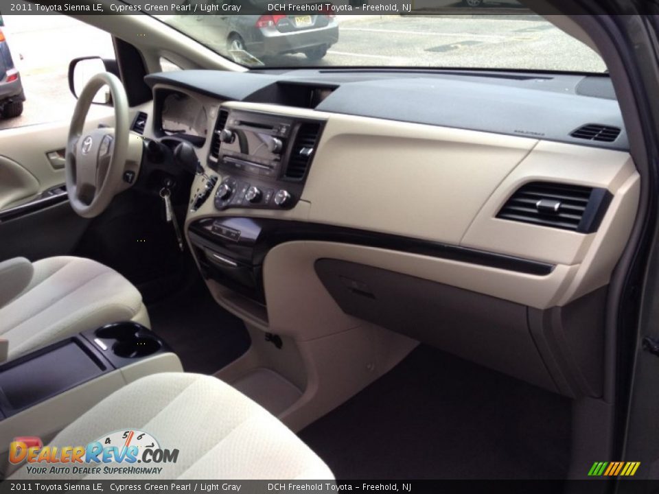 2011 Toyota Sienna LE Cypress Green Pearl / Light Gray Photo #25