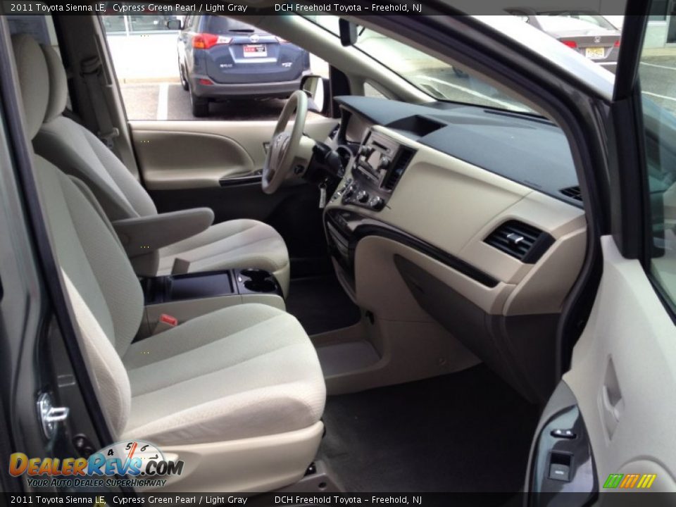 2011 Toyota Sienna LE Cypress Green Pearl / Light Gray Photo #26