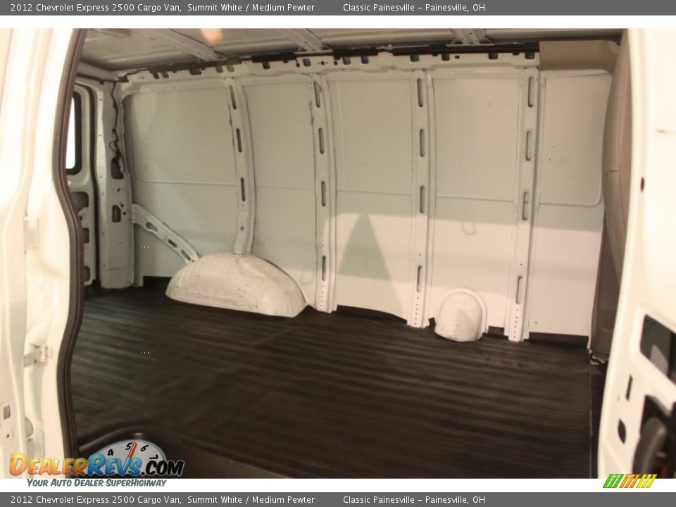 2012 Chevrolet Express 2500 Cargo Van Summit White / Medium Pewter Photo #11