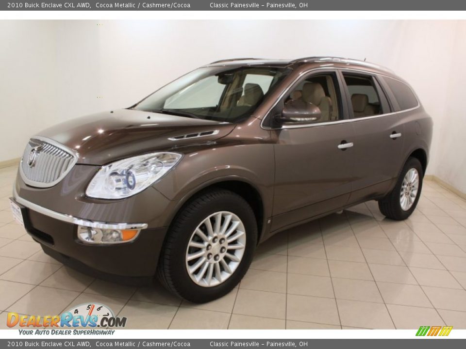 Front 3/4 View of 2010 Buick Enclave CXL AWD Photo #3