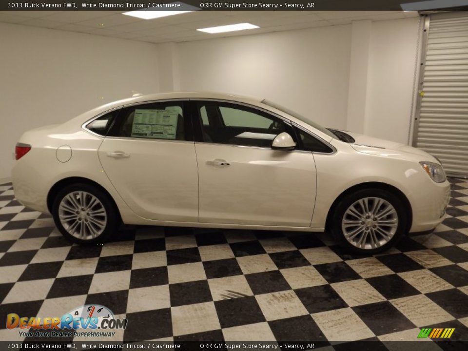 2013 Buick Verano FWD White Diamond Tricoat / Cashmere Photo #4
