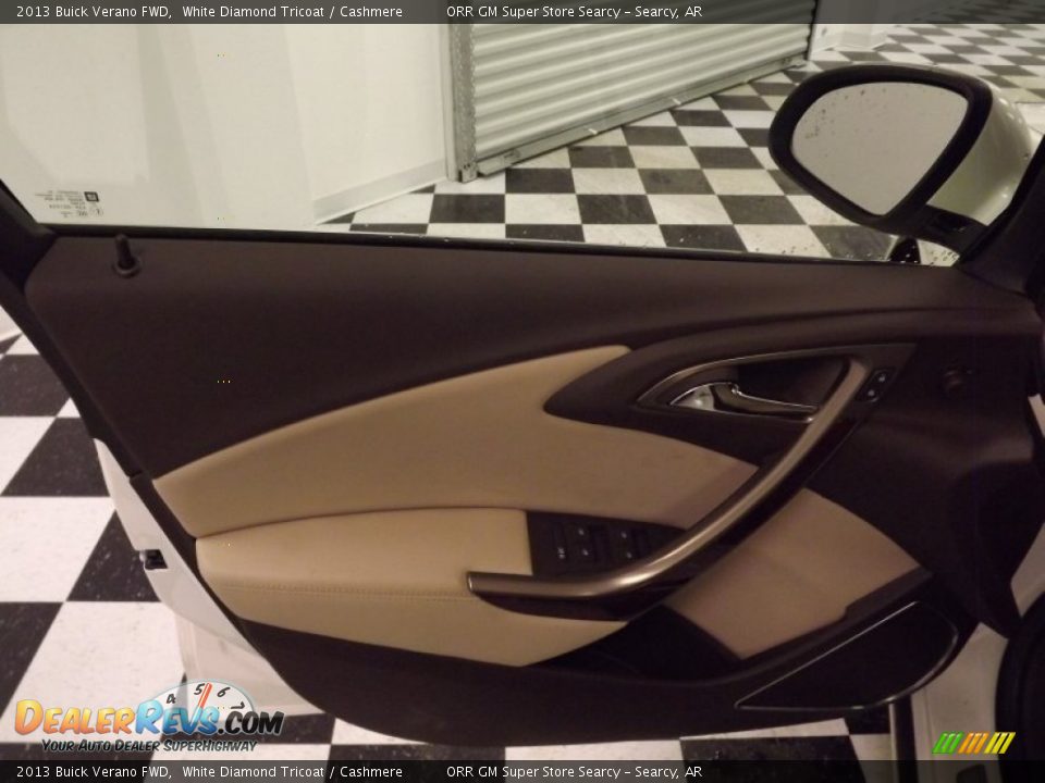 2013 Buick Verano FWD White Diamond Tricoat / Cashmere Photo #13