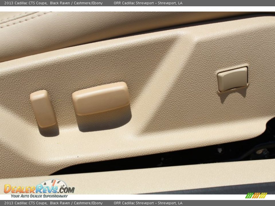 Controls of 2013 Cadillac CTS Coupe Photo #35
