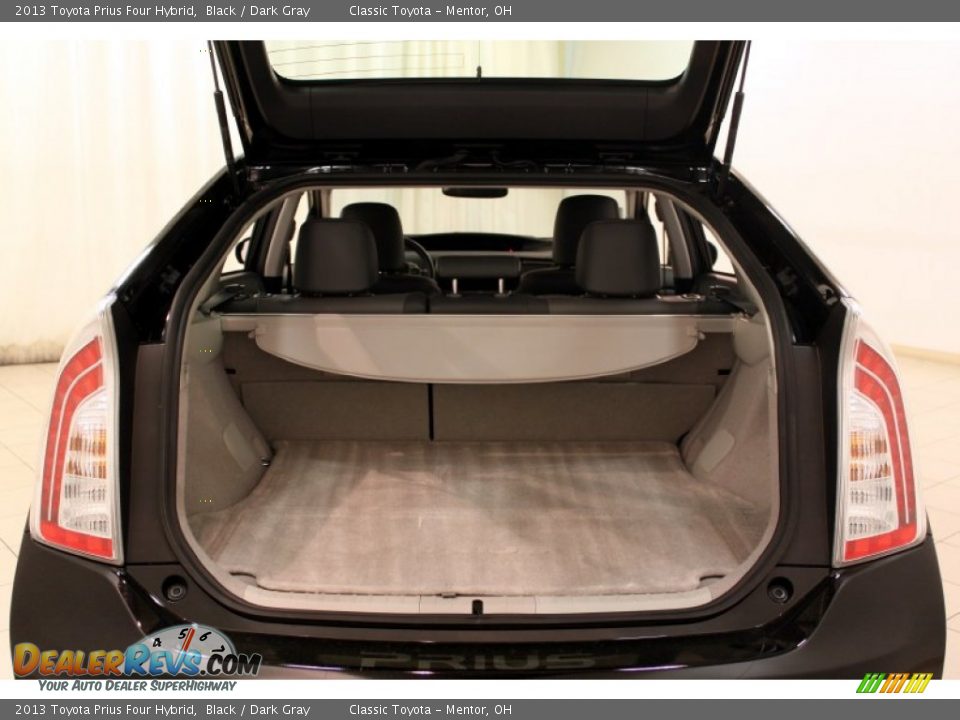 2013 Toyota Prius Four Hybrid Black / Dark Gray Photo #22