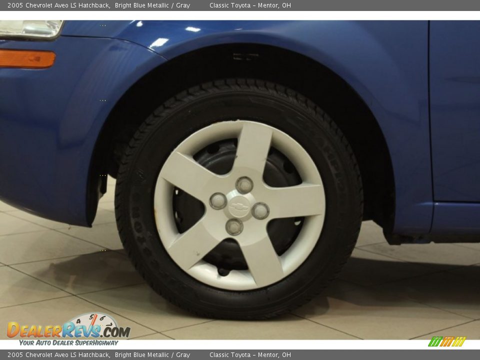 2005 Chevrolet Aveo LS Hatchback Wheel Photo #16