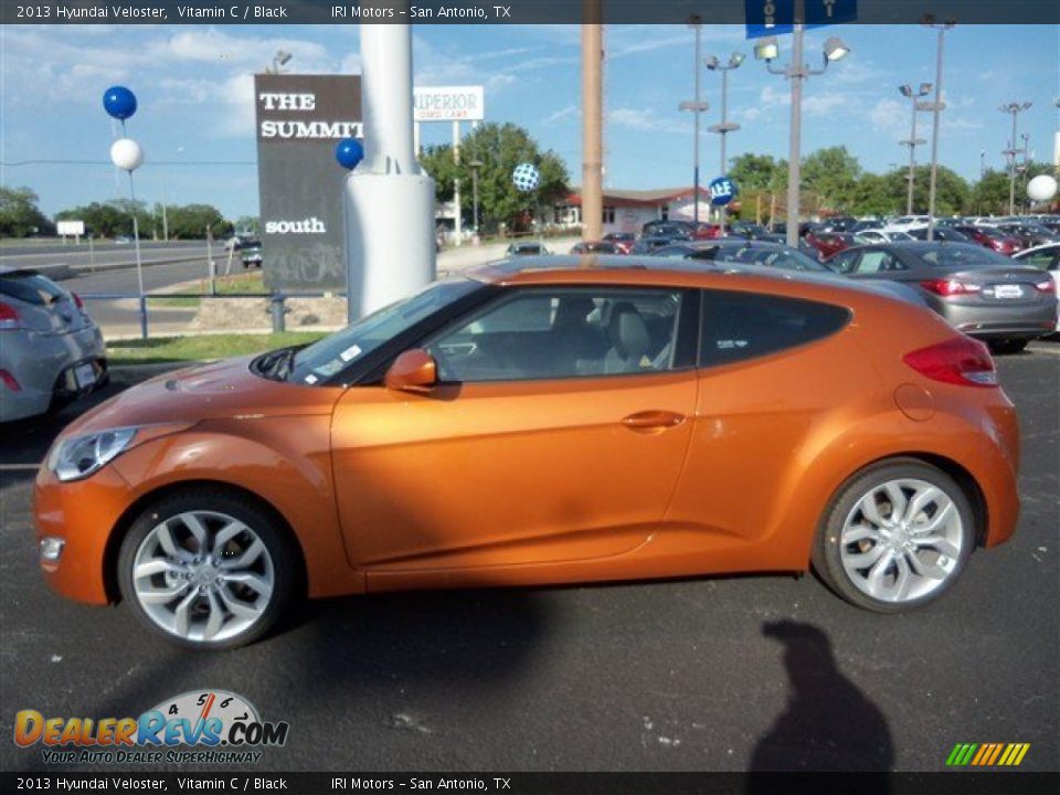 2013 Hyundai Veloster Vitamin C / Black Photo #5