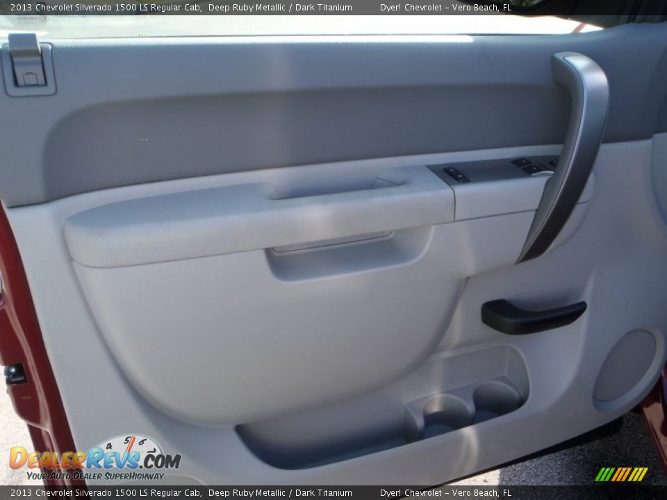 Door Panel of 2013 Chevrolet Silverado 1500 LS Regular Cab Photo #10