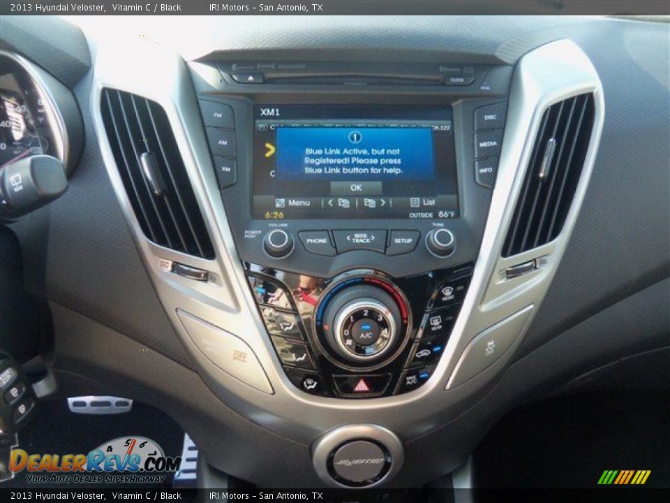 2013 Hyundai Veloster Vitamin C / Black Photo #13