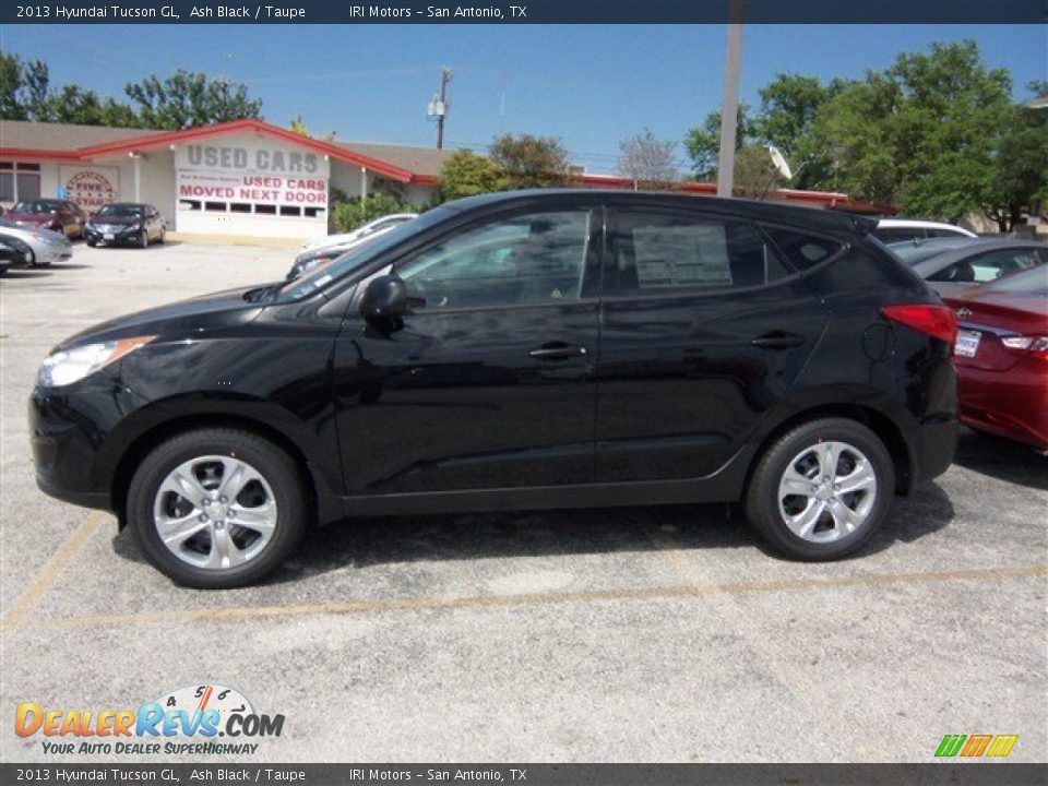 2013 Hyundai Tucson GL Ash Black / Taupe Photo #4