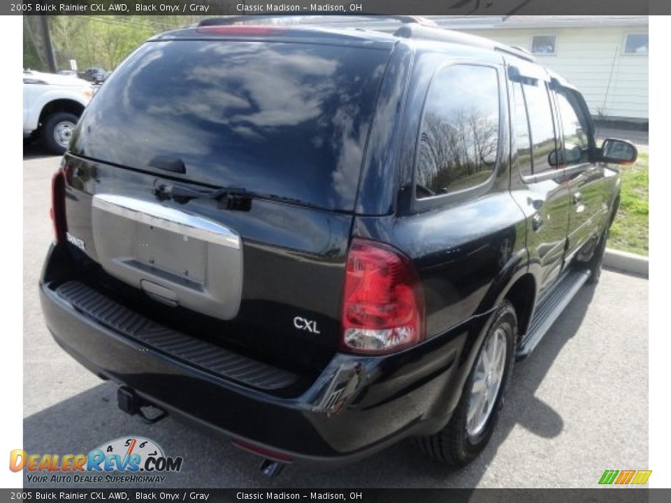 2005 Buick Rainier CXL AWD Black Onyx / Gray Photo #3
