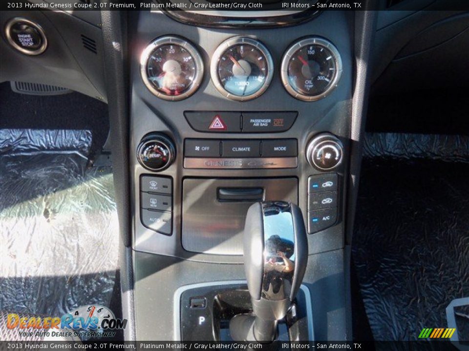 2013 Hyundai Genesis Coupe 2.0T Premium Platinum Metallic / Gray Leather/Gray Cloth Photo #17