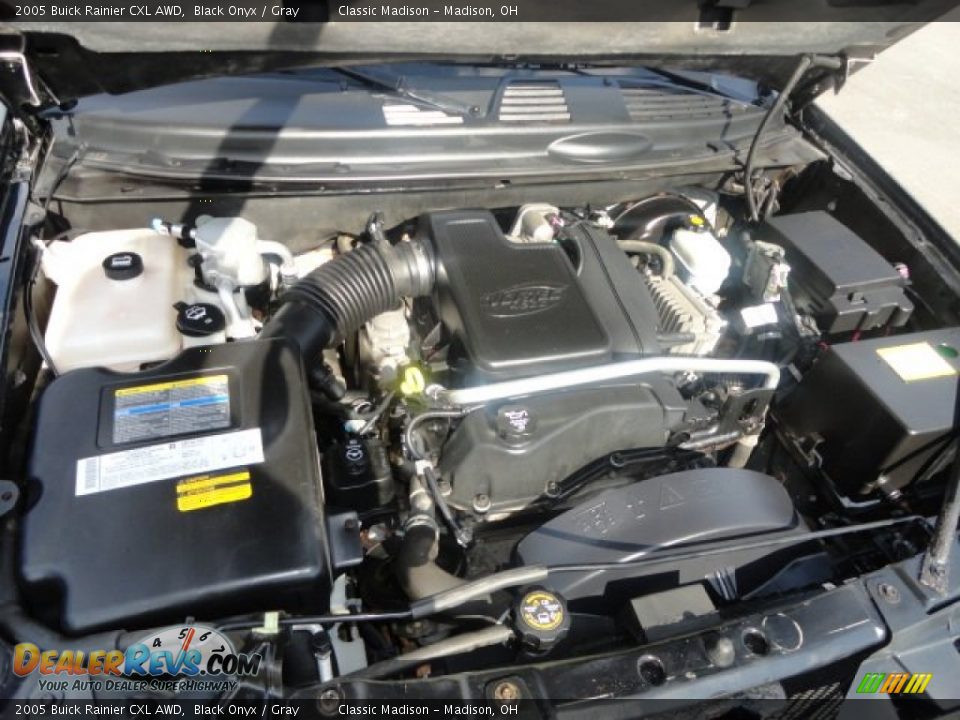 2005 Buick Rainier CXL AWD Black Onyx / Gray Photo #17