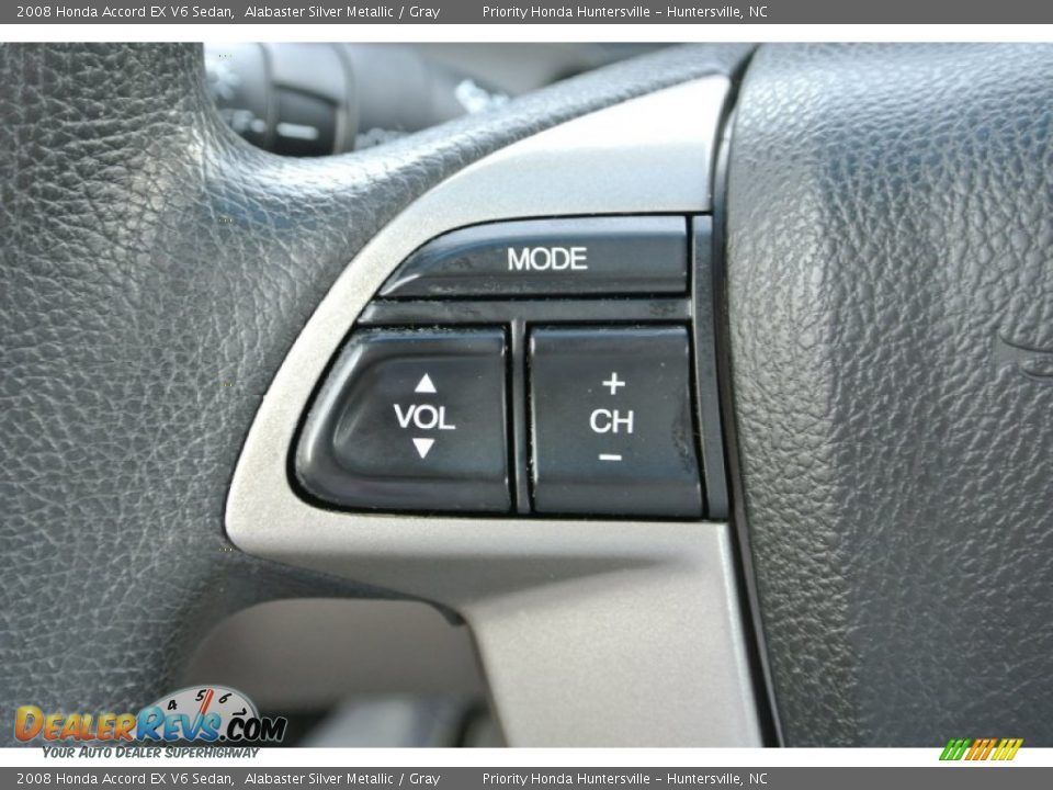 Controls of 2008 Honda Accord EX V6 Sedan Photo #15