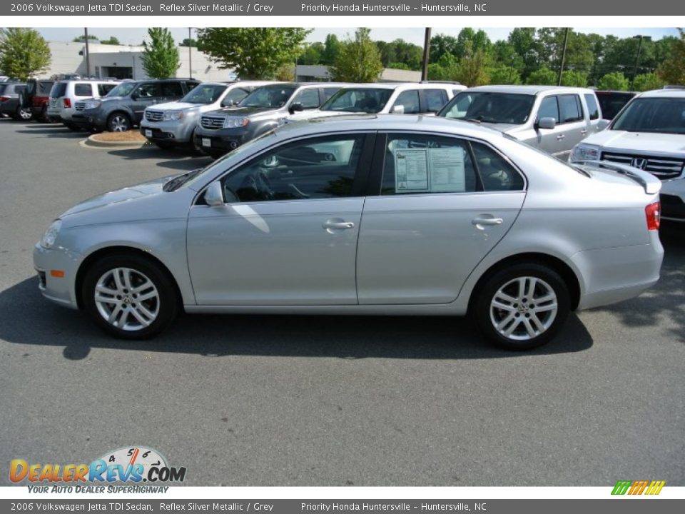 2006 Volkswagen Jetta TDI Sedan Reflex Silver Metallic / Grey Photo #3