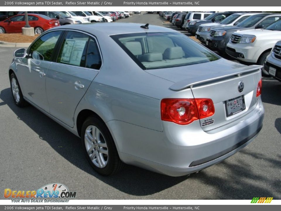 2006 Volkswagen Jetta TDI Sedan Reflex Silver Metallic / Grey Photo #4