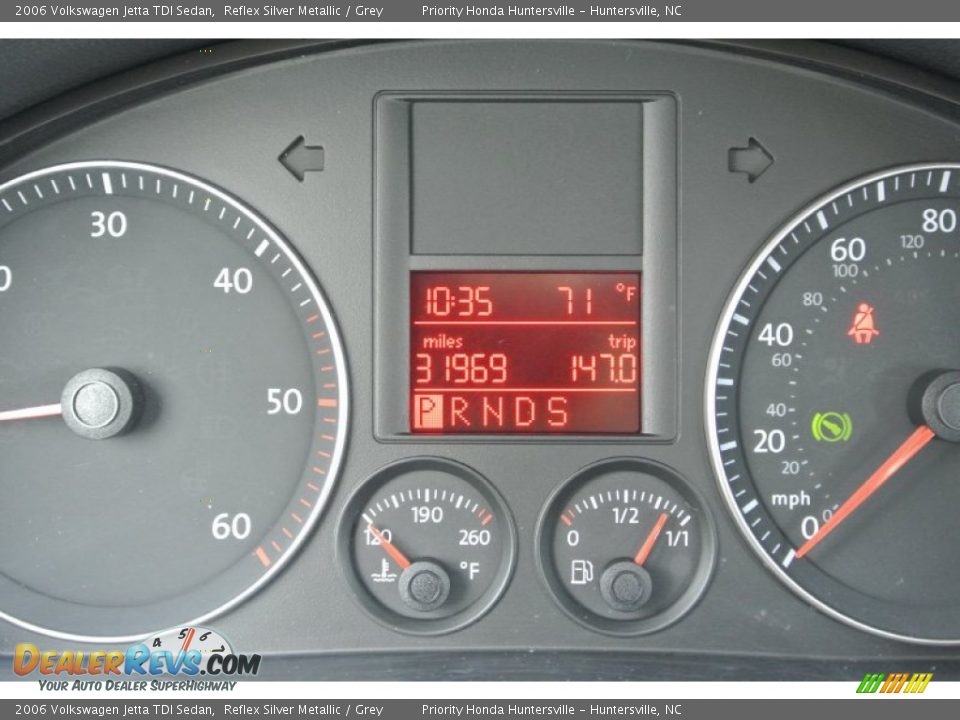 2006 Volkswagen Jetta TDI Sedan Reflex Silver Metallic / Grey Photo #17