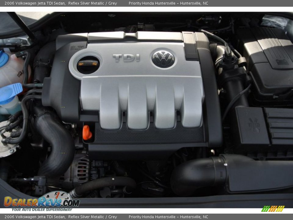 2006 Volkswagen Jetta TDI Sedan Reflex Silver Metallic / Grey Photo #25