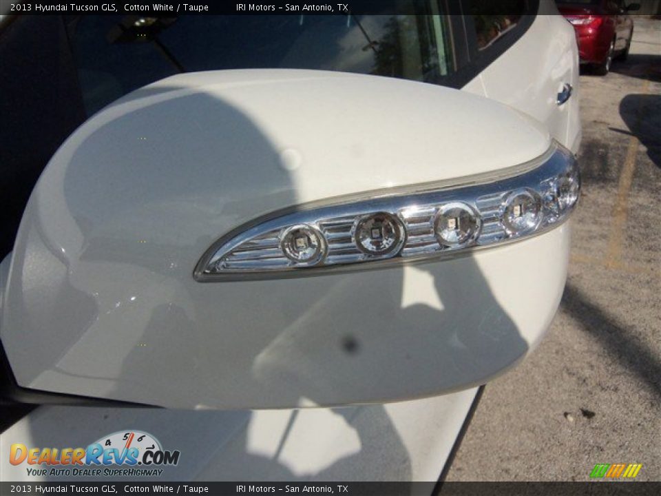 2013 Hyundai Tucson GLS Cotton White / Taupe Photo #4