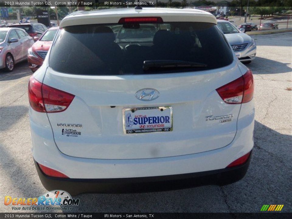 2013 Hyundai Tucson GLS Cotton White / Taupe Photo #8