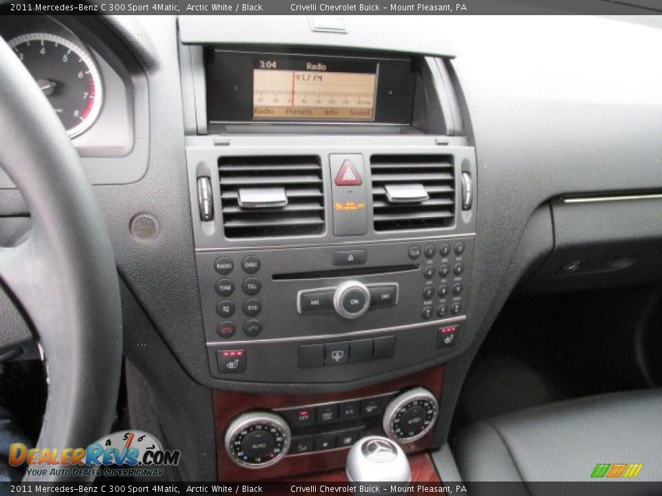 2011 Mercedes-Benz C 300 Sport 4Matic Arctic White / Black Photo #24
