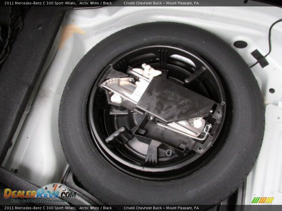 2011 Mercedes-Benz C 300 Sport 4Matic Arctic White / Black Photo #34