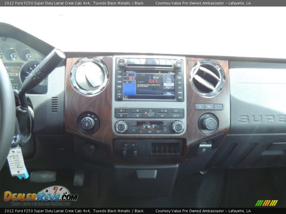 2012 Ford F250 Super Duty Lariat Crew Cab 4x4 Tuxedo Black Metallic / Black Photo #18