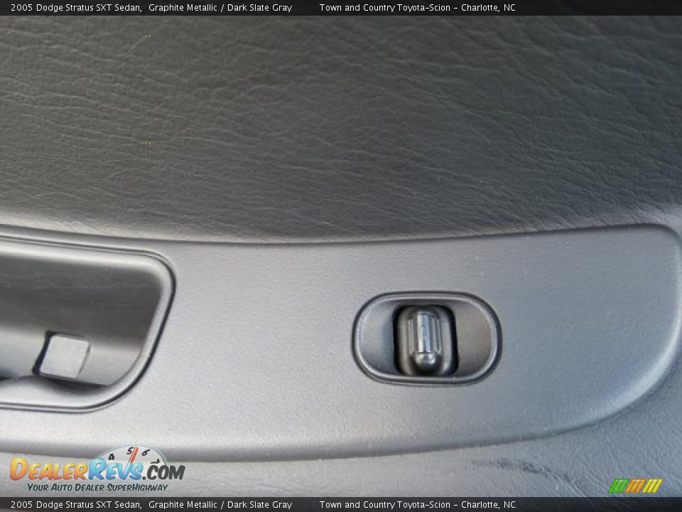 2005 Dodge Stratus SXT Sedan Graphite Metallic / Dark Slate Gray Photo #7