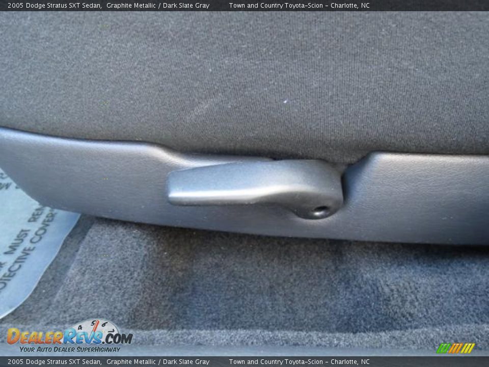 2005 Dodge Stratus SXT Sedan Graphite Metallic / Dark Slate Gray Photo #10