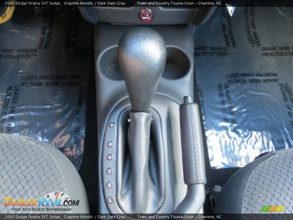 2005 Dodge Stratus SXT Sedan Shifter Photo #15