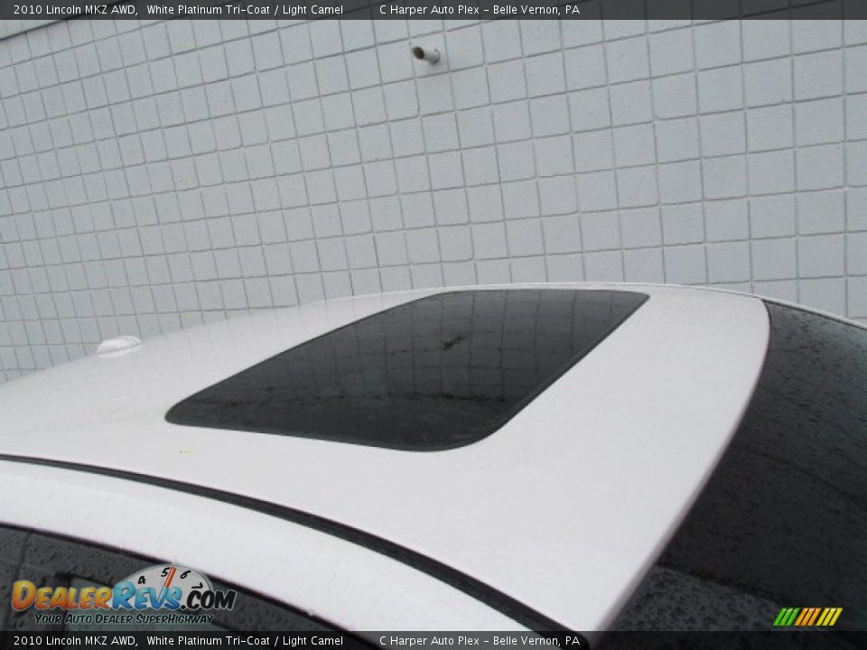 2010 Lincoln MKZ AWD White Platinum Tri-Coat / Light Camel Photo #3